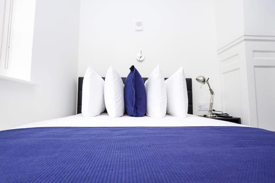 Stylish Hotel Room in Boston's Fenway - Unit #107 Apartment in Back Bay