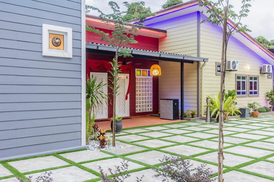 Property building, Garden, Garden view