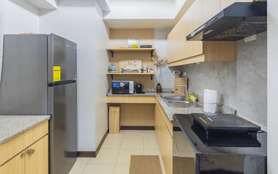 2 Bedroom Modern Cabana at The Atherton Near NAIA Airport Facing Manila Memorial Apartment in Muntinlupa