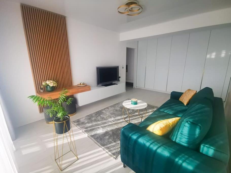 Living room, Photo of the whole room, Seating area