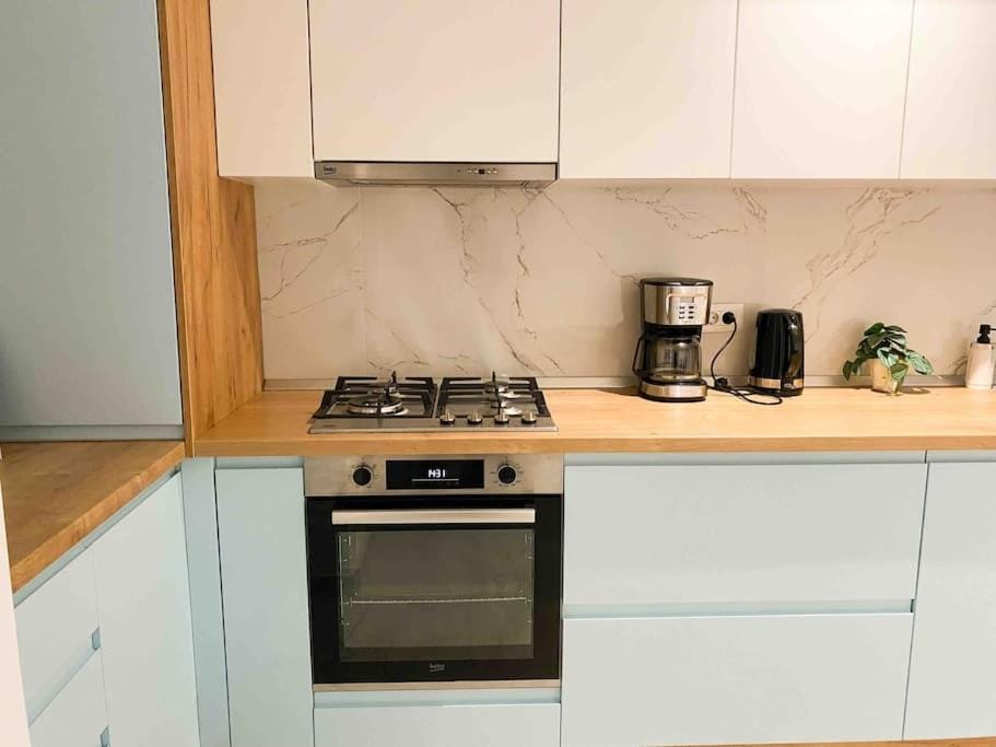 Coffee/tea facilities, Kitchen or kitchenette