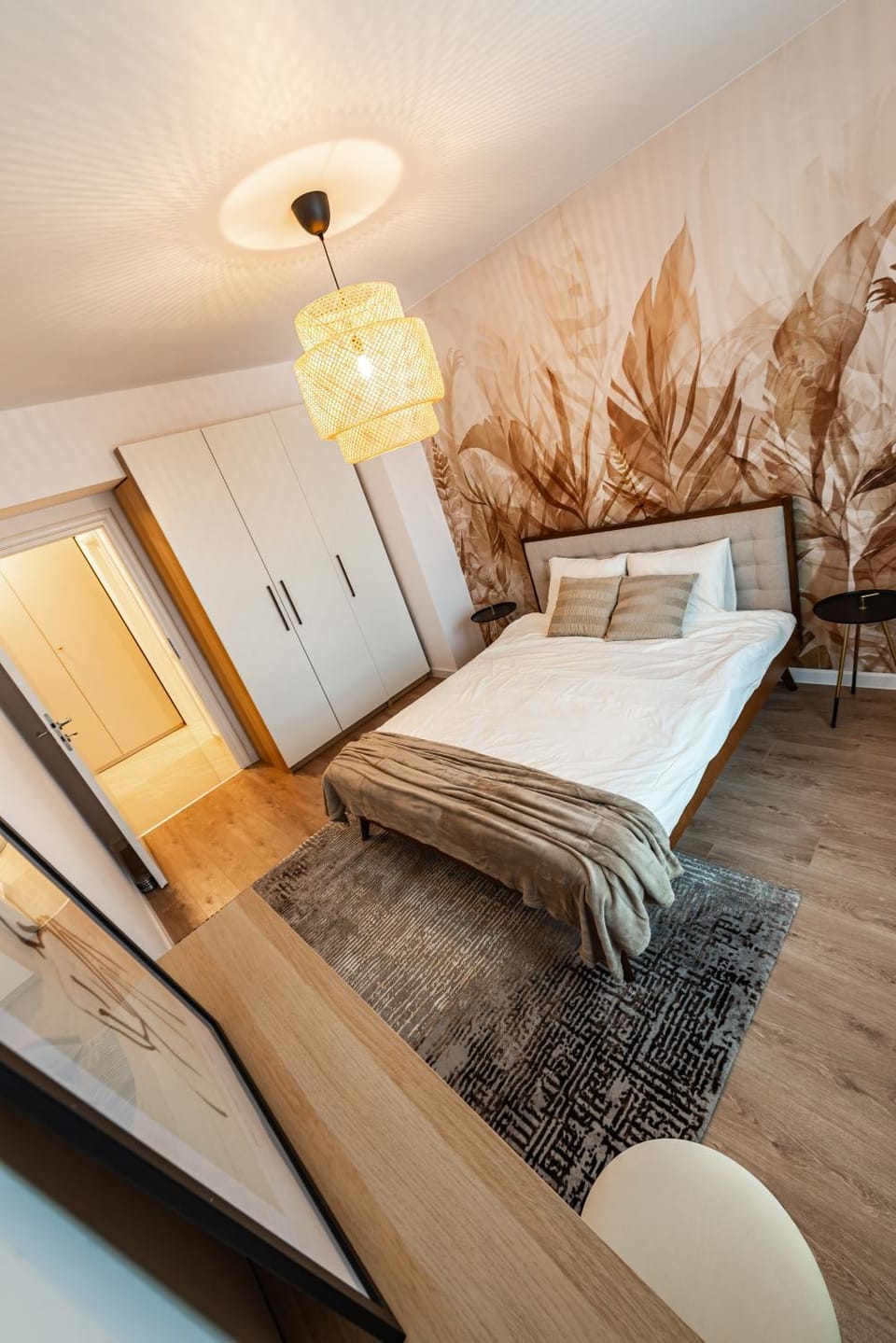 Bed, Photo of the whole room, Bedroom