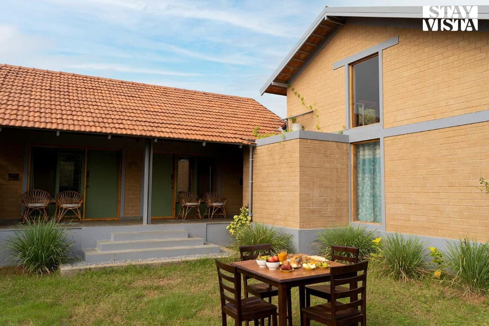 Property building, Garden view