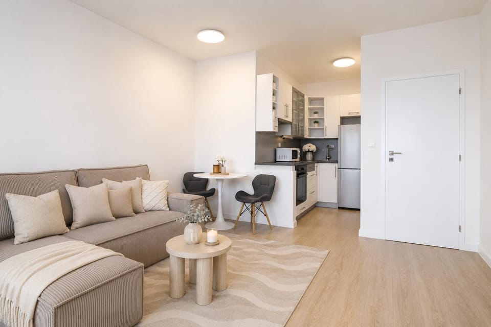 ALURE RESIDENCES 3 & 24h self check-in, parking in the garage in the apartment building included, new building, terrace, green location with a forest park with a lake, children's playground Apartment in Slovakia