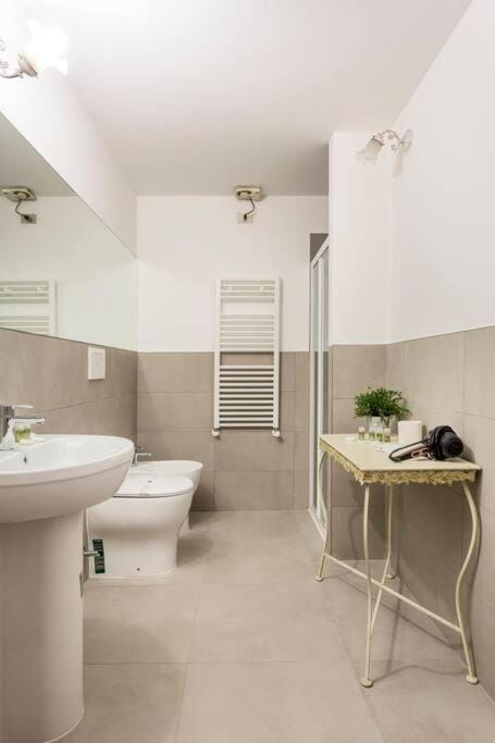 Toilet, Bathroom, bidet