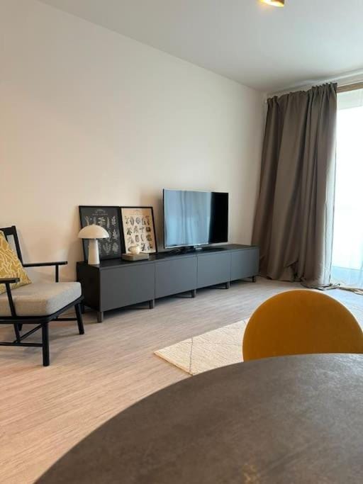 Elegant Urban Residence with parking spot Apartment in Bratislava