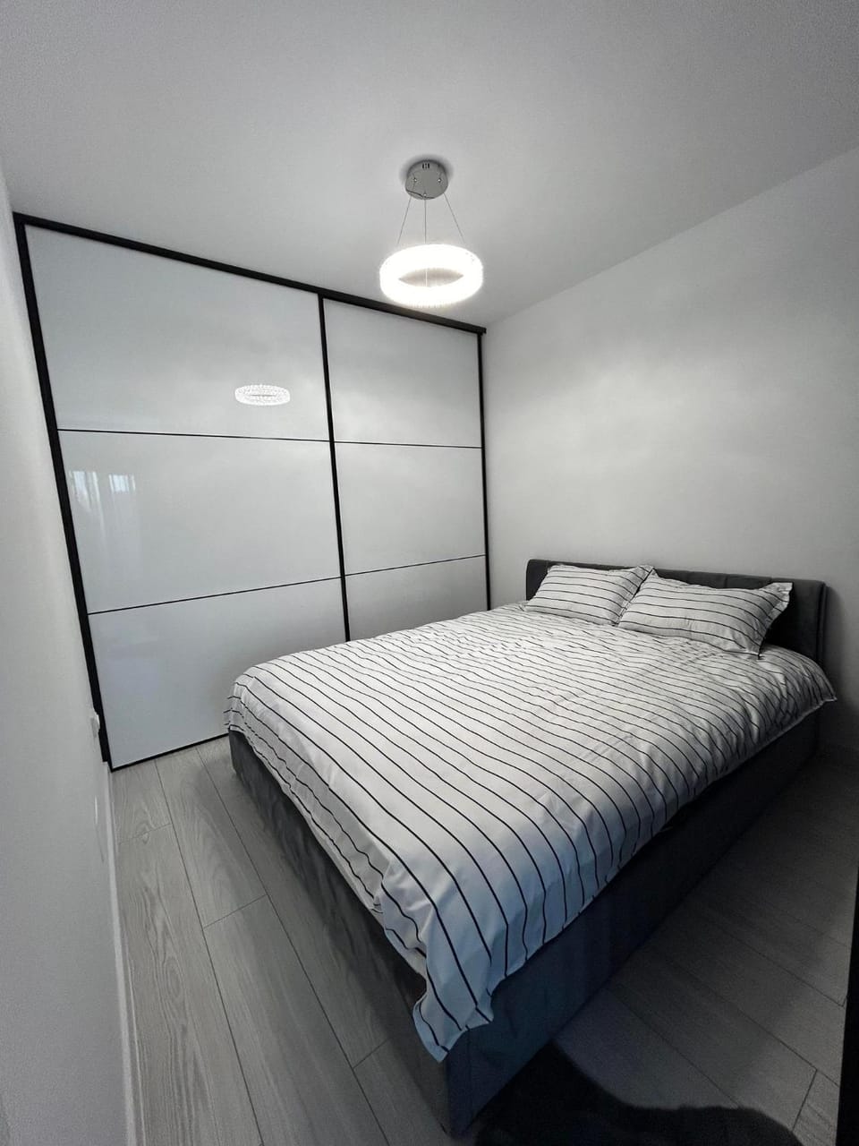 Bed, Photo of the whole room, Bedroom, wardrobe