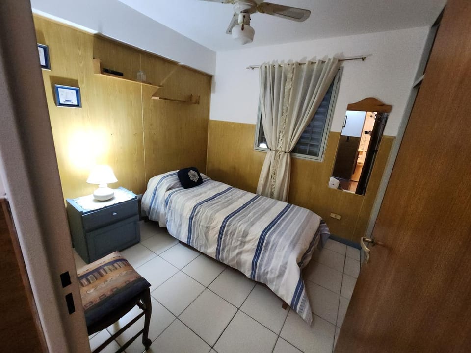 Bedroom, fireplace