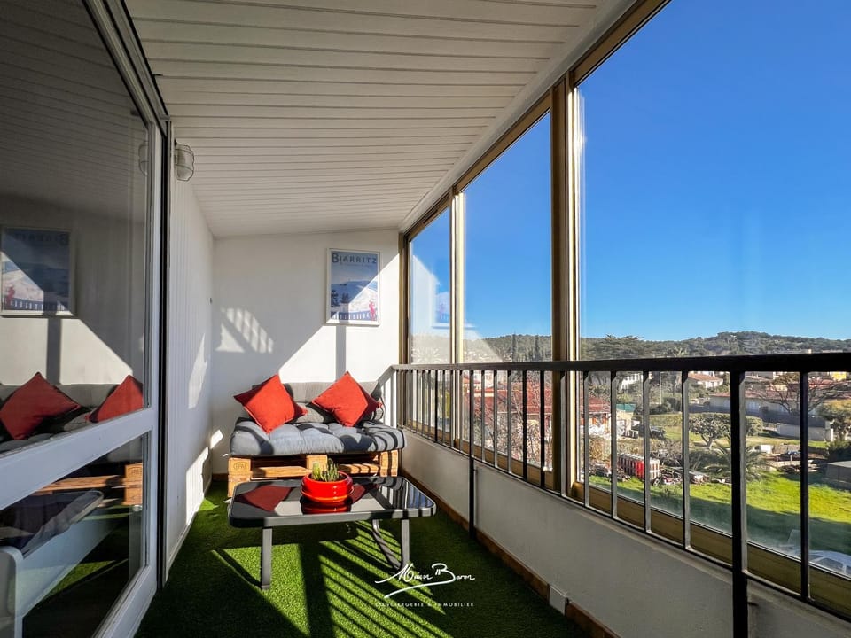 Day, View (from property/room), Balcony/Terrace, Mountain view