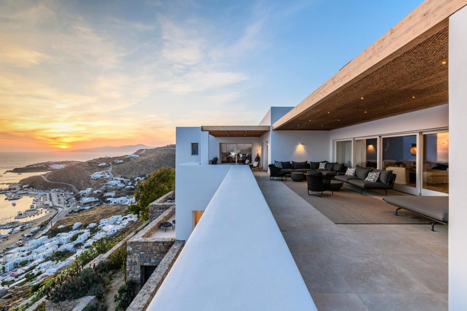 View (from property/room), Seating area, Sea view, Sunset
