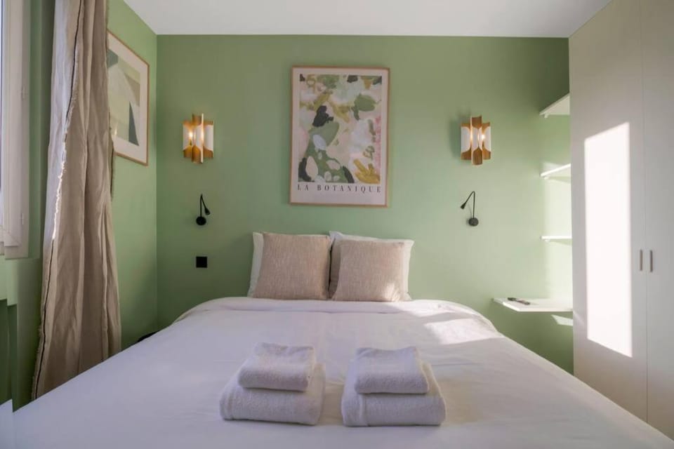 31 Appart 8Pers 3 Bedroom Père Lachaise  Nation Apartment in Paris