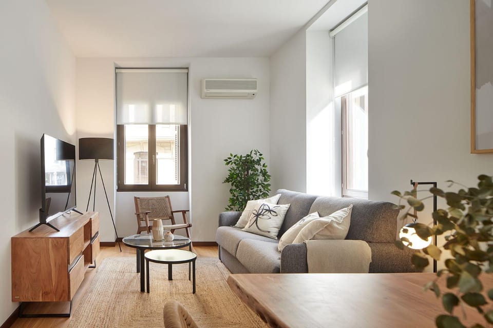 Eiffel - The Rentals Collection Apartment in San Sebastian