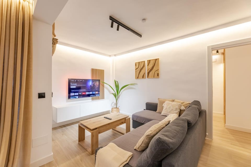 Communal lounge/ TV room, Seating area, Bedroom