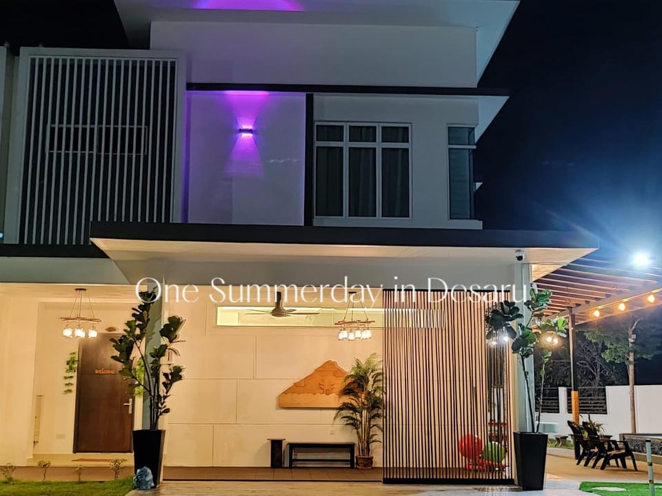 Property building, Night