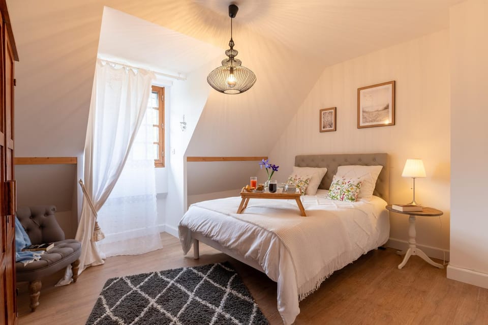 Living room, Bedroom