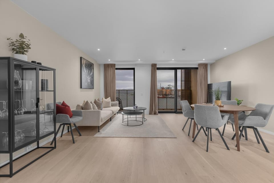Living room, Seating area, Dining area