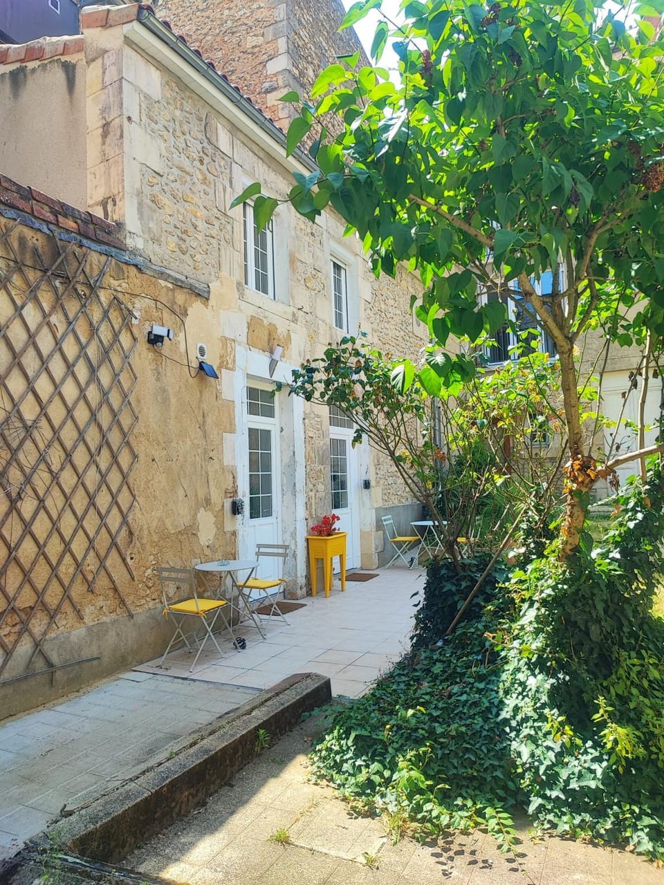 La Green Room Apartment in Poitiers