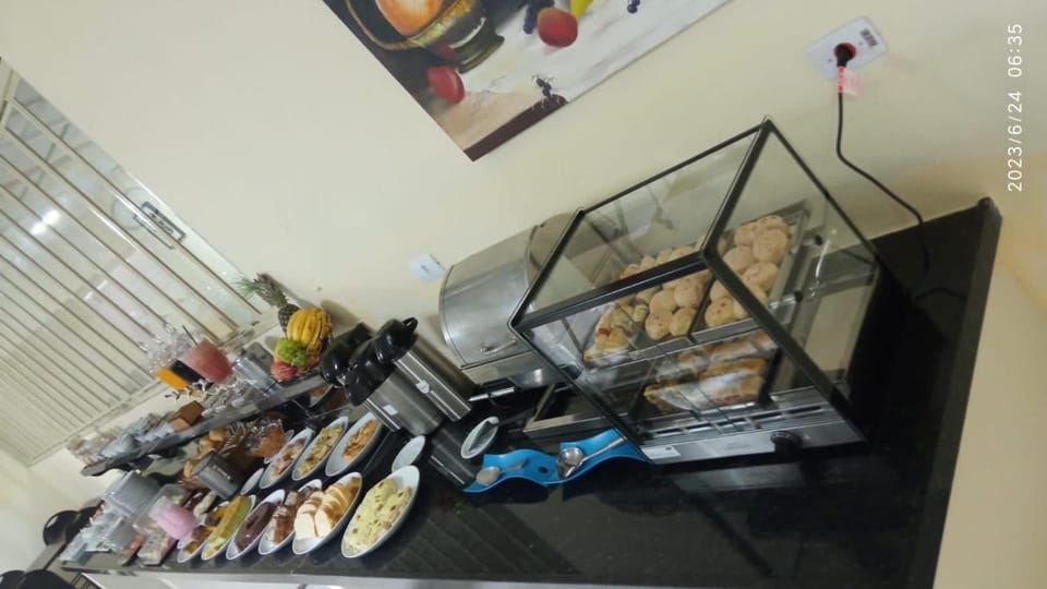 Breakfast, Buffet breakfast