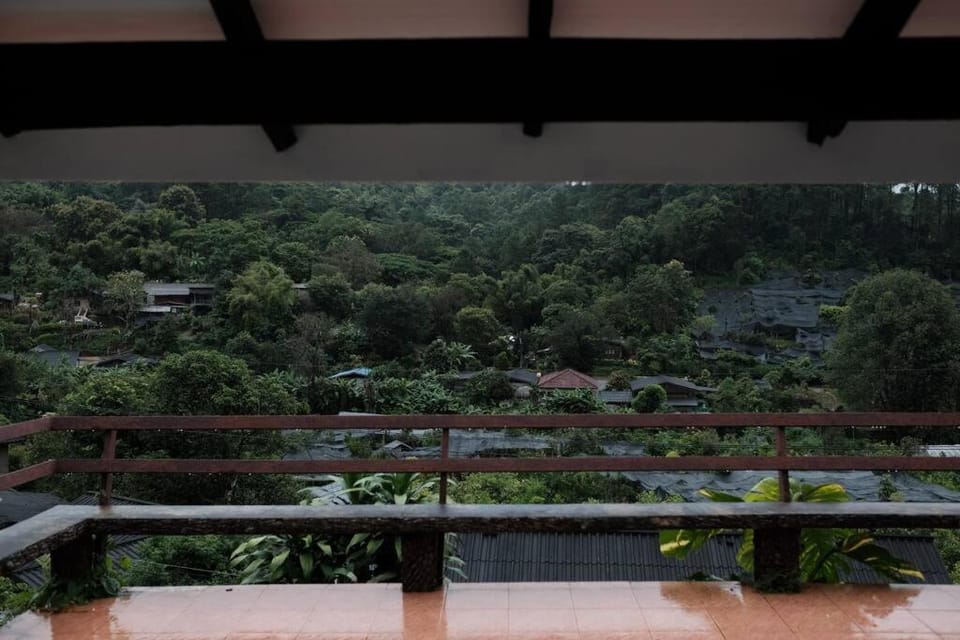 Baan Khun Waew Rimdoi Super Cozy Guesthouse House in Thailand