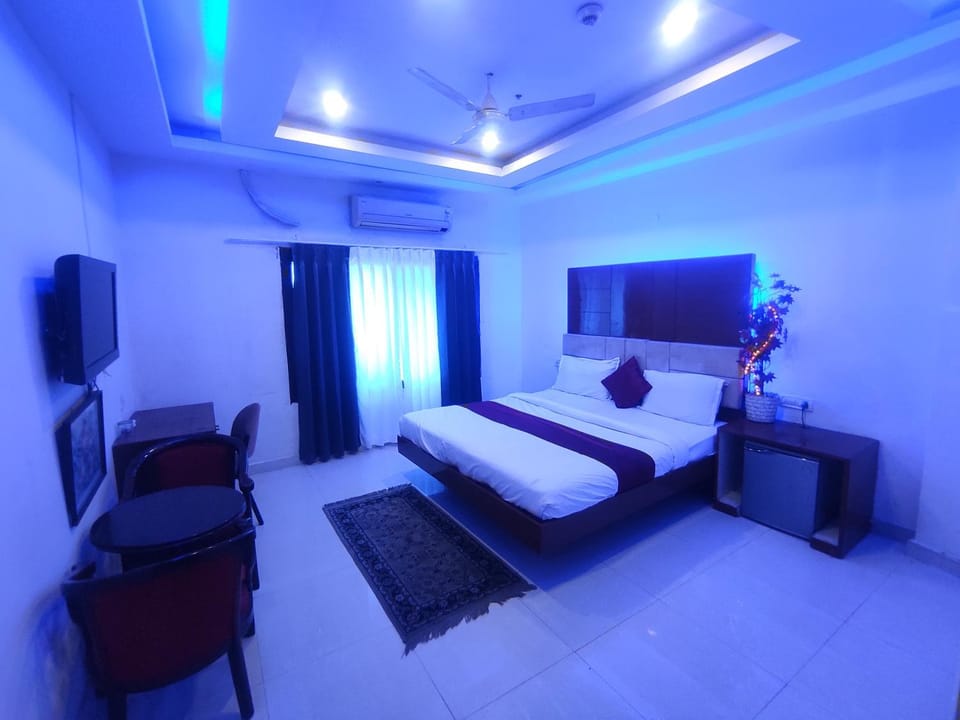 IndiGo Line Hotel- Beside Cafe Niloufer Lakdikapul Hotel in Hyderabad
