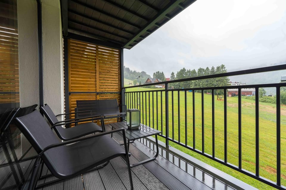 View (from property/room), Balcony/Terrace