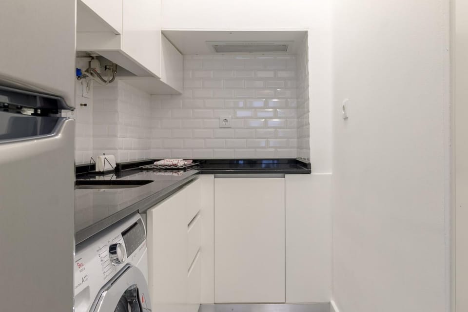 Olarias 2 bedroom perfect to share near the Castle Apartment in Lisbon