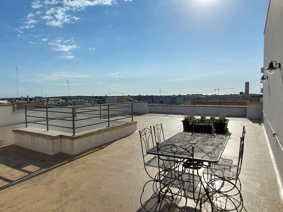 Patio, Solarium, Balcony/Terrace