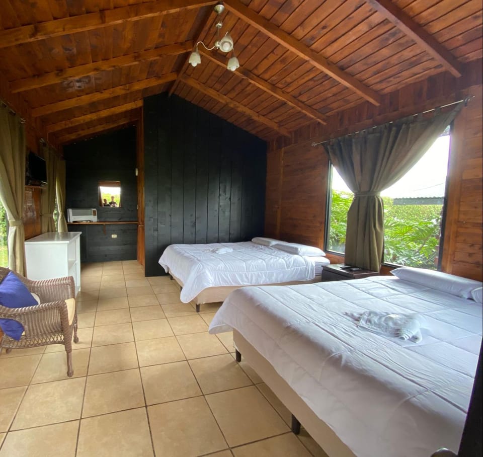 Grandpas Hotel & Restaurante Hotel in Cartago Province, Costa Rica