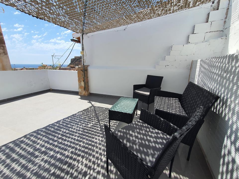 Patio, Balcony/Terrace