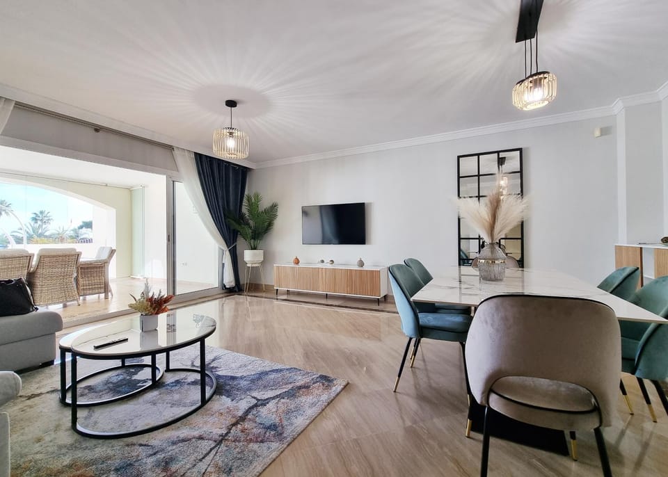 Luxury Hacienda With sea views Apartment in Marbella