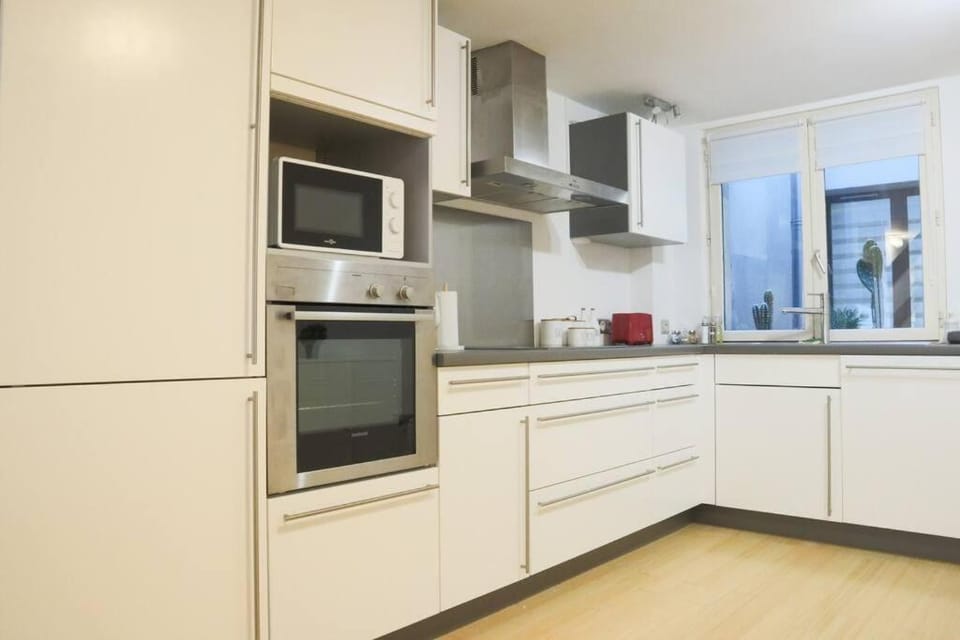 Kitchen or kitchenette, dishwasher, minibar, pet friendly, stove, toaster