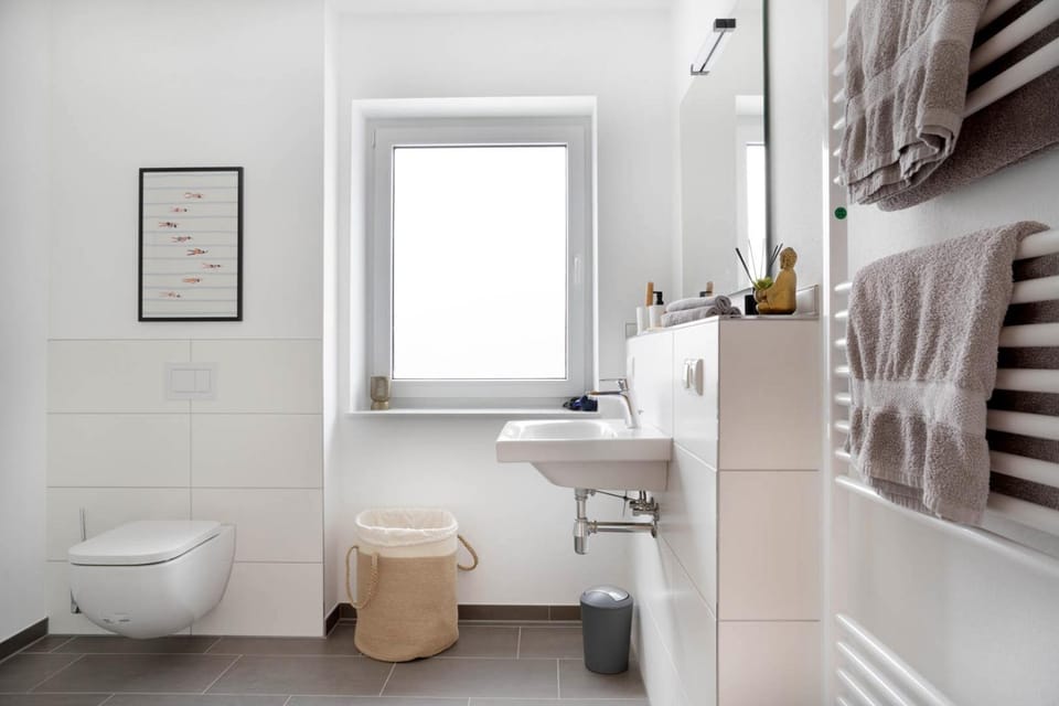 Toilet, Bathroom, Bath