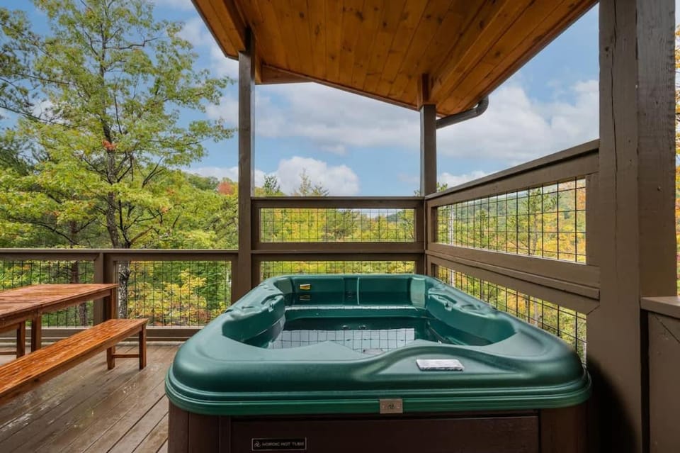 Modern Chalet with Mountain Views in Gatlinburg TN House in Sevier County
