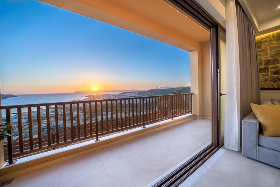 Balcony/Terrace, Sea view, Sunrise