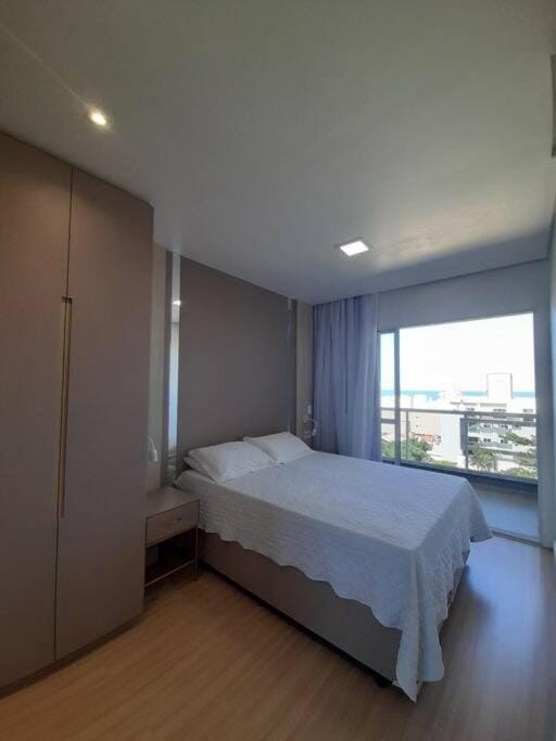 Photo of the whole room, Bedroom, wardrobe