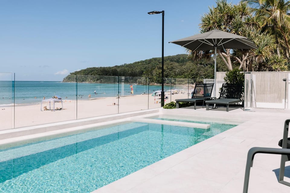 Beach, Pool view, Sea view, Swimming pool, sunbed