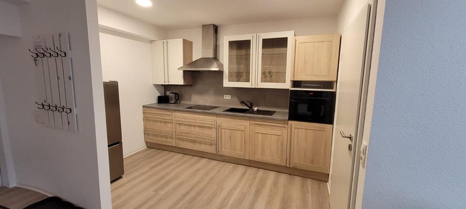 Kitchen or kitchenette, minibar, pet friendly, stove