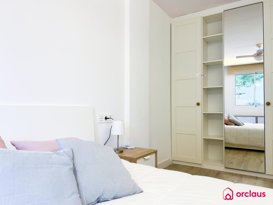 Bed, Bedroom, wardrobe