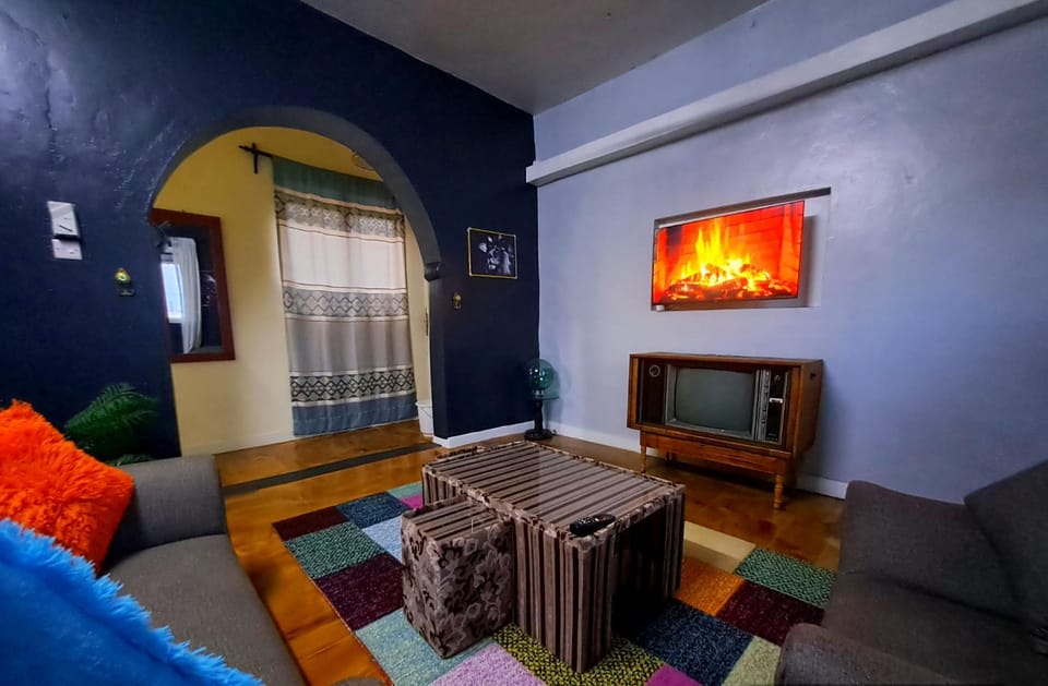 TV and multimedia, Living room, Seating area