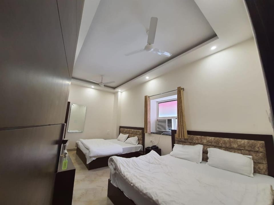 New Gokul Grand Hotel in Dehradun