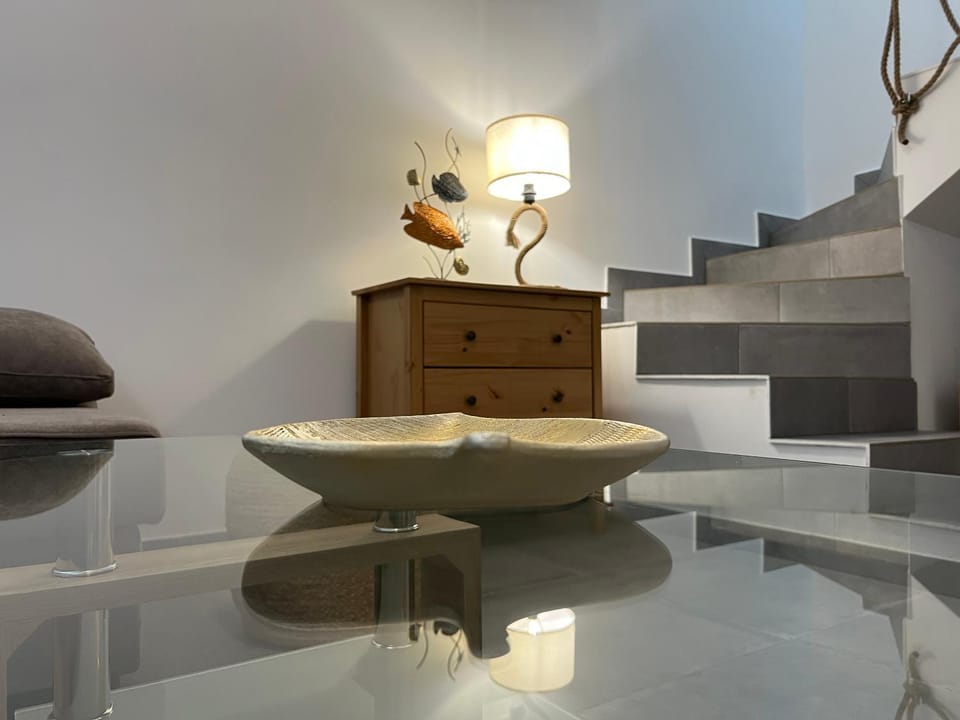 TV and multimedia, Kitchen or kitchenette, Living room