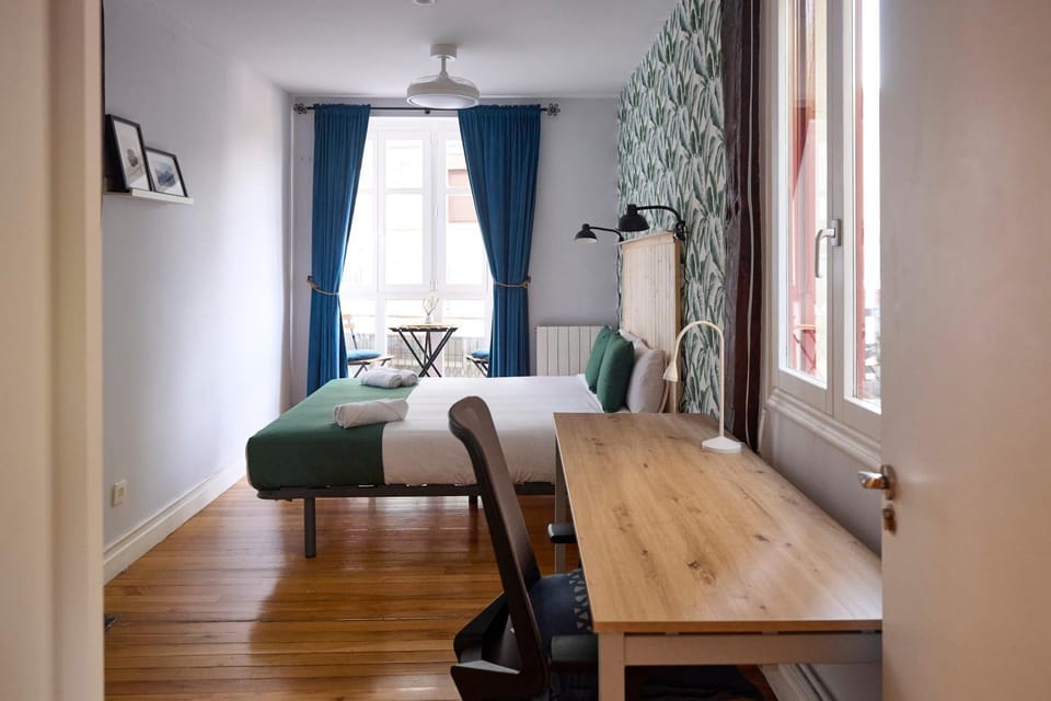 Photo of the whole room