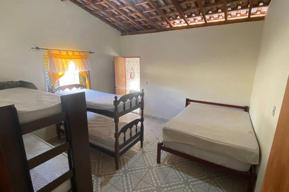 Bedroom, bunk bed