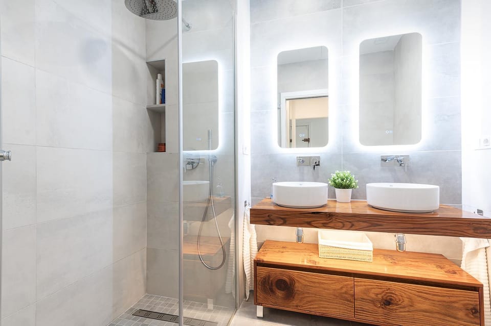 Shower, Bathroom, towels