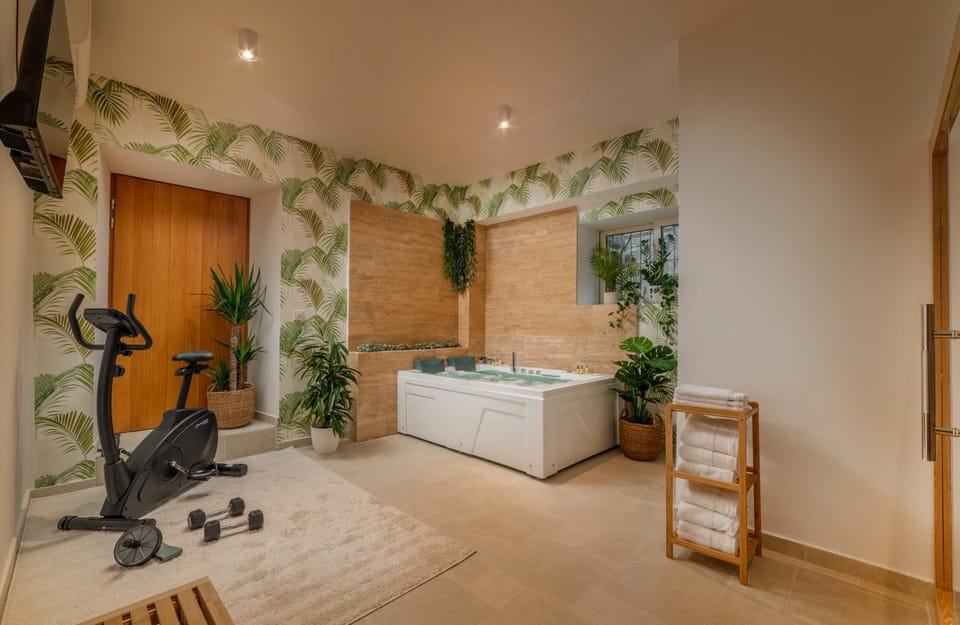 Hot Tub, Spa and wellness centre/facilities