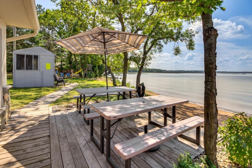 Lake Hubert Cabin w/ Private Deck + Boat Dock Cabin in Minnesota