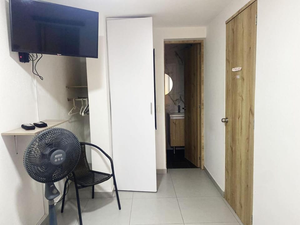 TV and multimedia, Kitchen or kitchenette, wardrobe