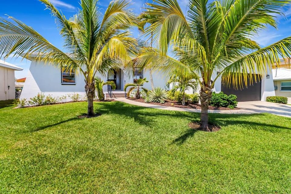 Sapphire Shores House in North Naples