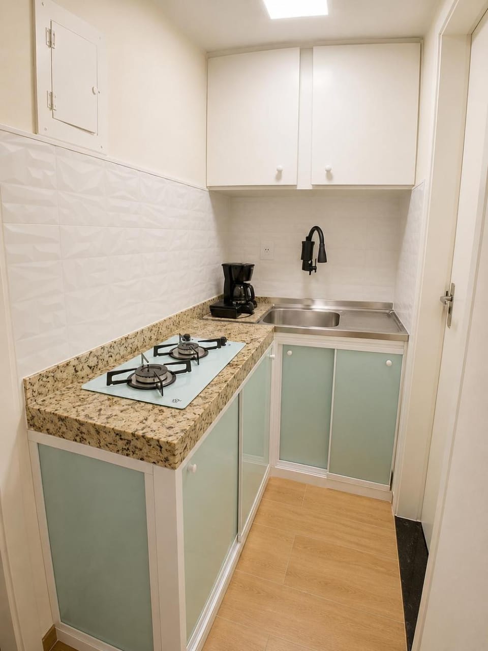 Studio Ipanema 113 - 200 metros da praia e passeios para ilhas Apartment in Angra dos Reis