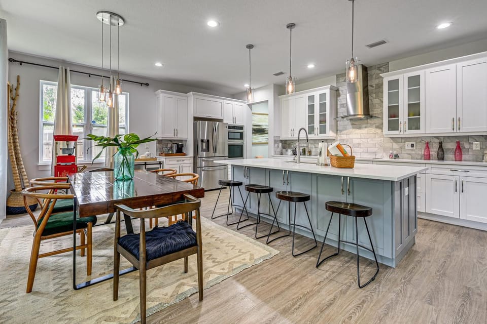3 Mi to USF: Dog-Friendly Home w/ Large Yard House in Lutz
